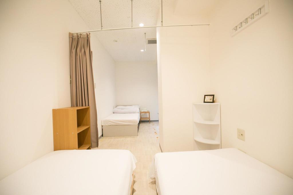Triple Room with Shared Bathroom - A